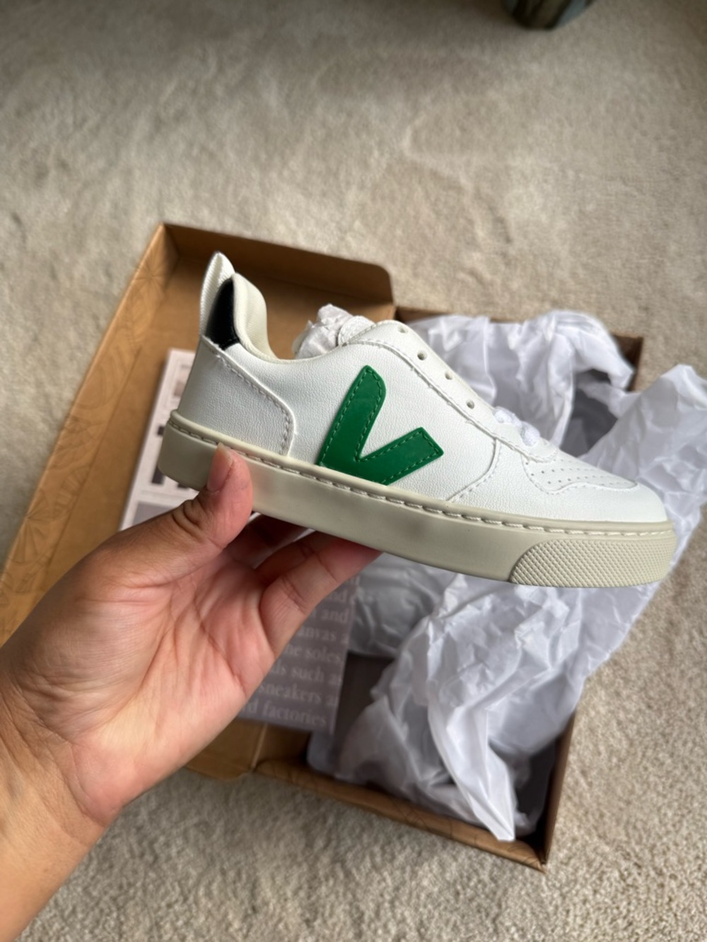 Veja V-10 Toddler White Low-Top Leather Sneakers Size 12